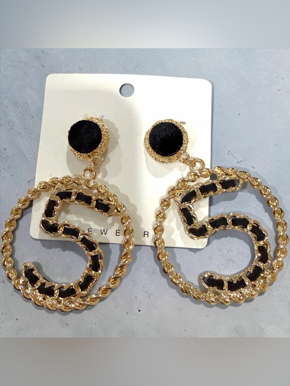 Fashion jewelry earrings 5 year anniversary 3” oversized black number gold new
